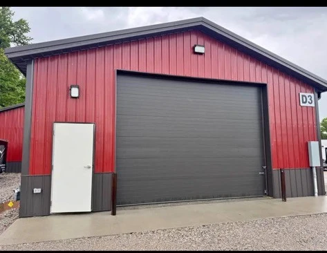 Convenient storage facility located near Interstates 64, 255, and 55-70.